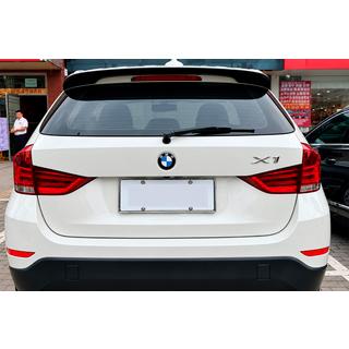DPT M-Style -spoileri (kiiltävä musta) BMW X1 E84 2009–2015 kuva 1
