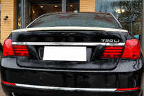 BMW 7-sarja F01/F02 2008–2015 DPT-spoileri (kiiltomusta) kuva 1