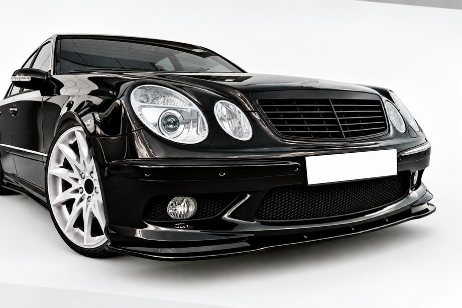 Mercedes E-class W211 2002–2009 DPT etulippo (AMG, 2002-2006, kiiltävä musta) Image