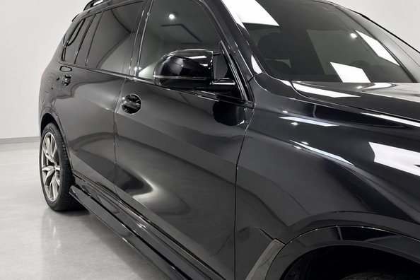 BMW X7 G07 2019–2022: Paradigm Black Knight V2 -korisarjan asennus M-Sportiin – työmme Kuva 4