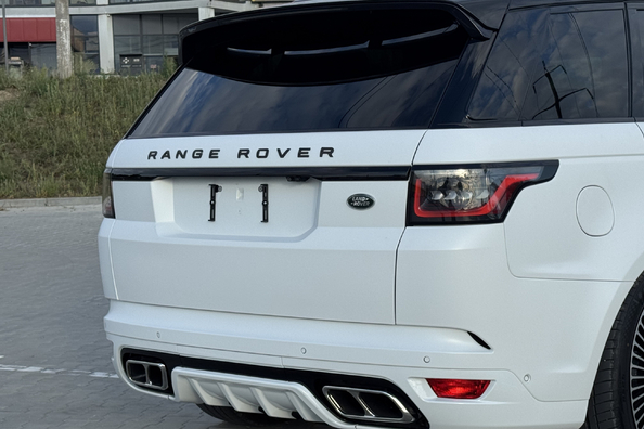 Range Rover Sport L494 2018–2022: SVR-korisarjan asennus – töitämme Kuva 6