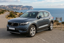 Volvo XC40 2018– Astinlaudat Fullmond Black (2 kpl, alumiini) kuva 1