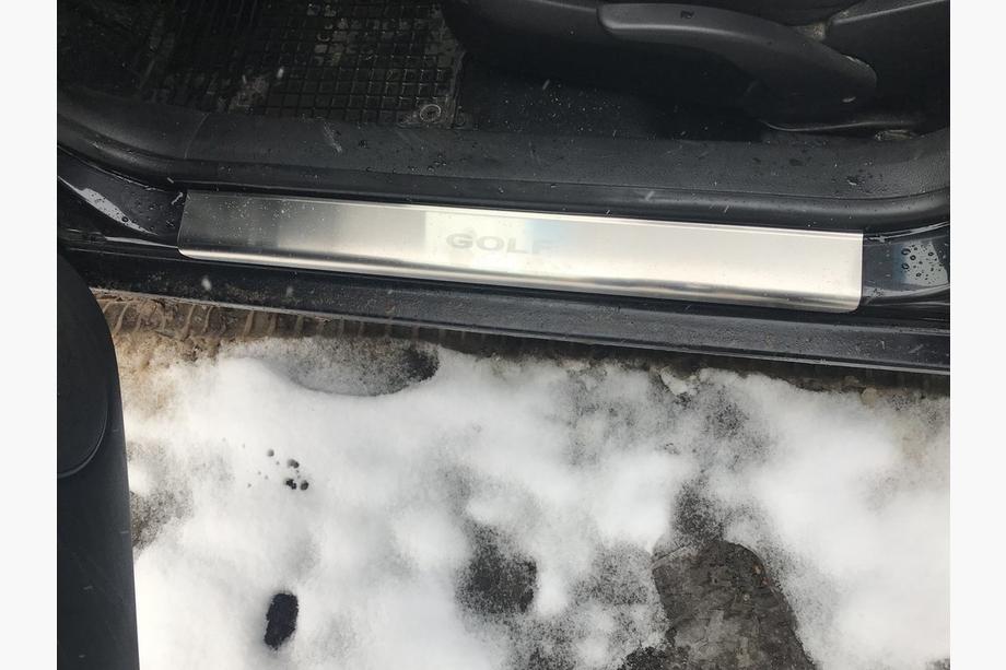 Volkswagen Golf 4 1997–2006 Nataniko ovikynnyslistat (4 kpl, ruostumaton teräs) Vakio – Lohmann-teippi, 0,5 mm Kuva 5