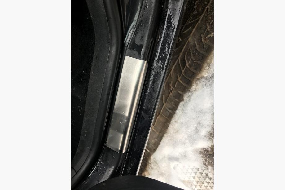 Volkswagen Golf 4 1997–2006 Nataniko ovikynnyslistat (4 kpl, ruostumaton teräs) Vakio – Lohmann-teippi, 0,5 mm Kuva 6