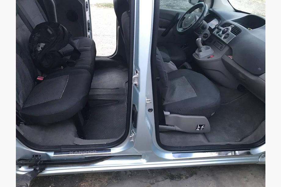 Renault Kangoo 2008–2020 Carmos V1 kynnyslistat (4 kpl, ruostumaton teräs) Image