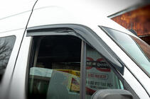 Mercedes Sprinter W906 2006–2018 Liimattavat ikkunadeflektorit (2 kpl, Sunplex Sport) kuva 5