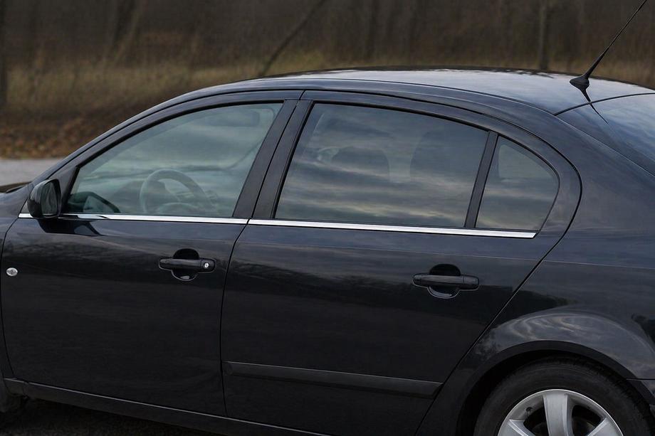 Mazda 3 2003–2009 Ikkunalistat (4 kpl, ruostumaton teräs) Viistoperä Image