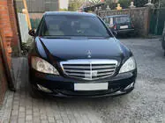 Mercedes S-class W221 2005–2013 AMG jäähdyttimen säleikkö (2009-2013) kuva 1