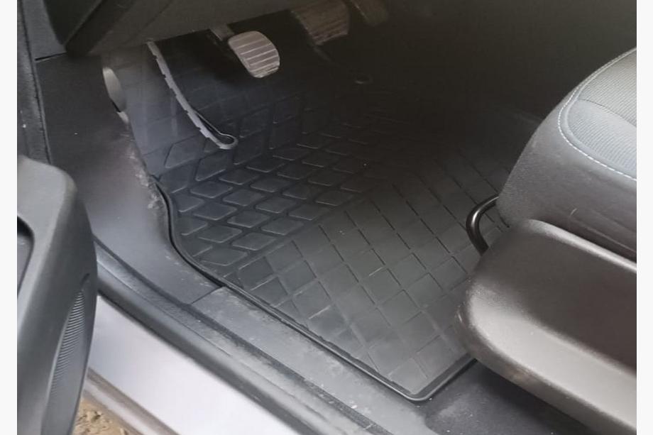 Renault Scenic/Grand 2009–2016 Kumimatot (4 kpl, Stingray Premium) Image