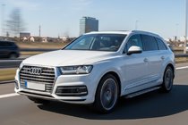 Audi Q7 2015–2026 Rainbow sivuportaat (2 kpl, alumiini) kuva 1
