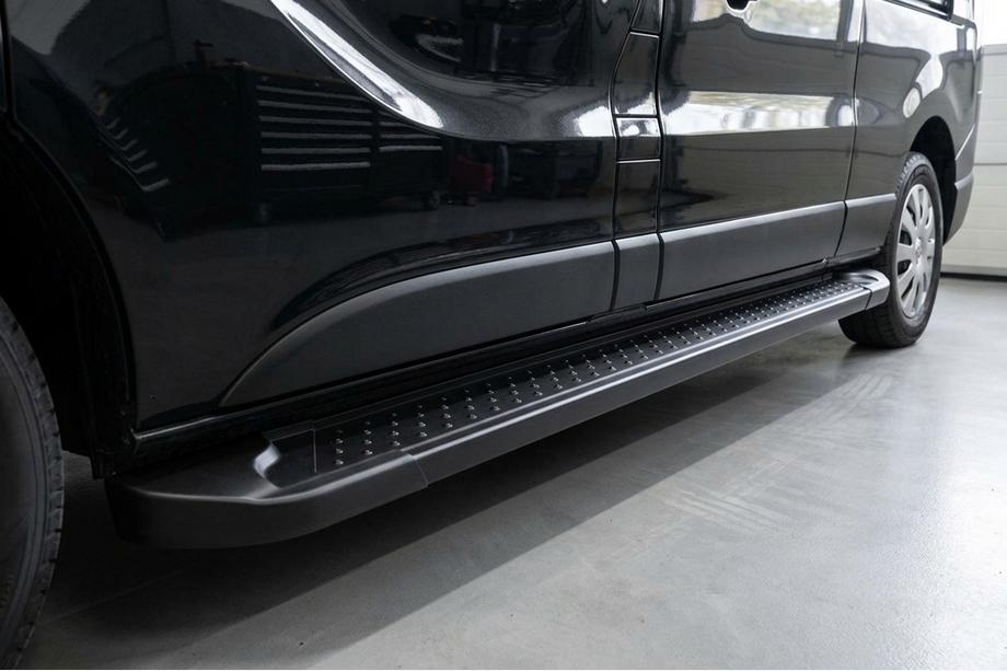 Renault Trafic 2015– Allmond Black sivuportaat (2 kpl, alumiini) Image