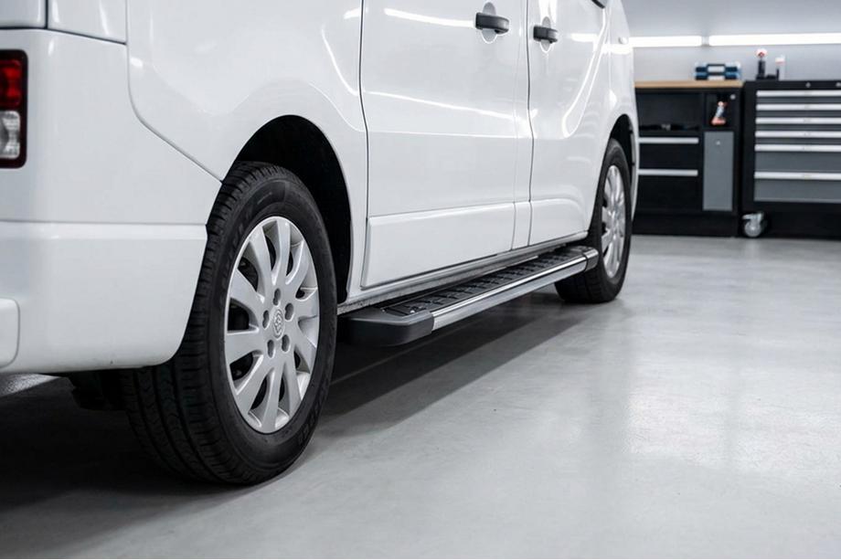 Renault Trafic 2015– RedLine V1 sivuportaat (2 kpl, alumiini) Image