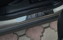 Opel Astra G Classic 1998–2012 Carmos-kynnyslistat (4 kpl, teräs) kuva 3