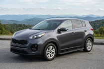 Kia Sportage 2015–2021 Tayga Black sivuaskelmat (2 kpl, alumiini) kuva 1