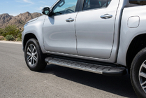 Toyota Hilux 2015– Duru sivuastinlaudat (2 kpl, alumiini) kuva 1