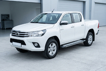 Toyota Hilux 2015– Rainbow sivuporrassarja (2 kpl, alumiini) kuva 1