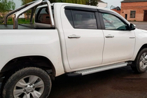 Toyota Hilux 2015– Allmond Grey -sivuporrassarja (2 kpl, alumiini) kuva 2