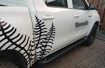 Toyota Hilux 2015– Allmond Black sivuaskelmat (2 kpl, alumiini) kuva 6