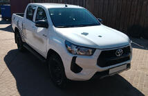 Toyota Hilux 2015– Allmond Black sivuaskelmat (2 kpl, alumiini) kuva 4