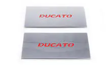 Fiat Ducato 2006–2025 Punaiset sisäkynnyslistat (2 kpl, ruostumaton teräs) kuva 2