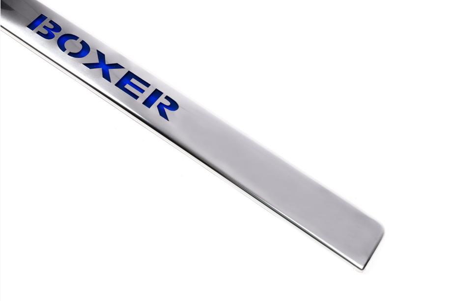 Peugeot Boxer 2006–2025 Kromilista rekisterikilven yläpuolelle, sininen LED (RST) Kuva 3