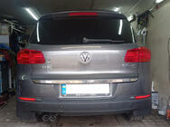 Volkswagen Tiguan 2007–2016 Takalukun reunalista (ruostumaton teräs) kuva 1