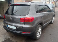 Volkswagen Tiguan 2007–2016 Takalukun reunalista (ruostumaton teräs) kuva 4