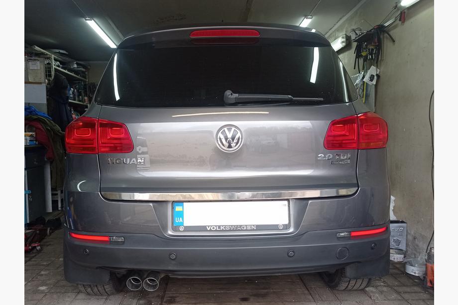 Volkswagen Tiguan 2007–2016 Takalukun reunalista (ruostumaton teräs) Image