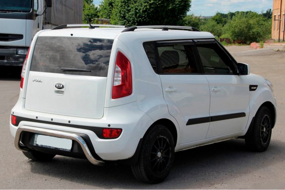 Kia Soul I 2008–2013 Takakaari AK002 (RST) Kuva 1