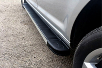 Volkswagen Caddy 2010–2015 MAYA sivuportaat (2 kpl, alumiini) Vakiokiinnityssarja kuva 1