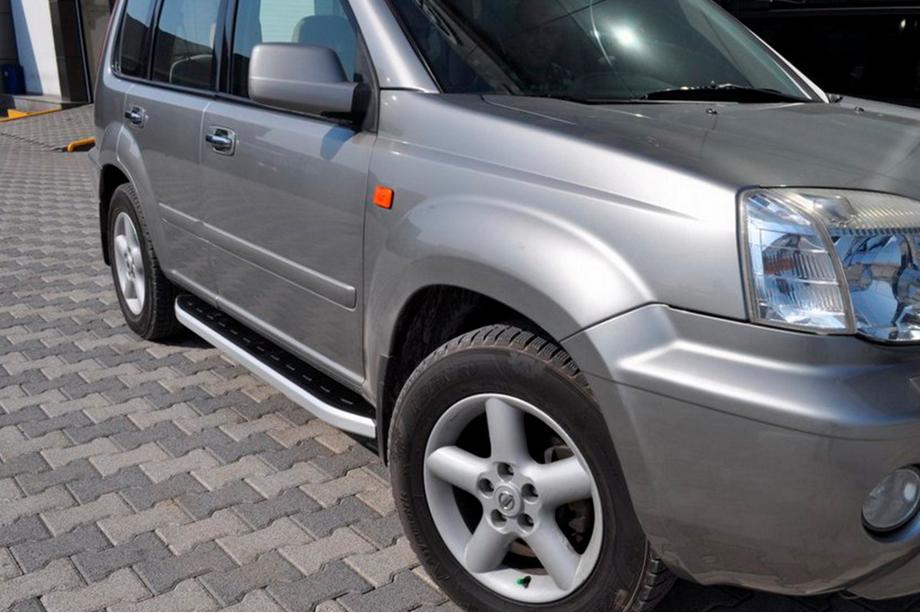 Nissan X-trail T30 2002–2007 Fullmond sivuastinlaudat (2 kpl, alumiini) Image