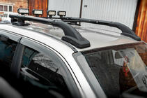 Volkswagen Amarok 2010–2022 Black Shark kattokaiteet (poikittaispalkit mukana) kuva 2