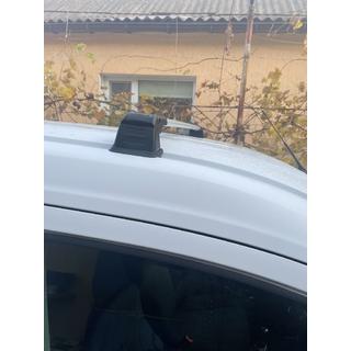 Lukittavat kattotelineen poikkitangot auton omiin kiinnityspisteisiin (2 kpl) Ford Courier 2014–2023 kuva 3