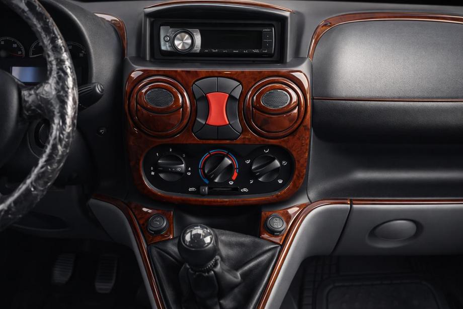 Fiat Doblo I 2001–2005 Kojelaudan suojat Image