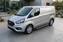 Ford Custom 2013–2022 Maya sivukynnykset (2 kpl, alumiini) kuva 1