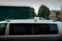 Volkswagen T6 2015–2024 CROWN kattokaiteet (matta harmaa) kuva 2