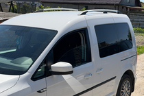 Volkswagen Caddy 2015–2020 Kromatut kattokaiteet kuva 4