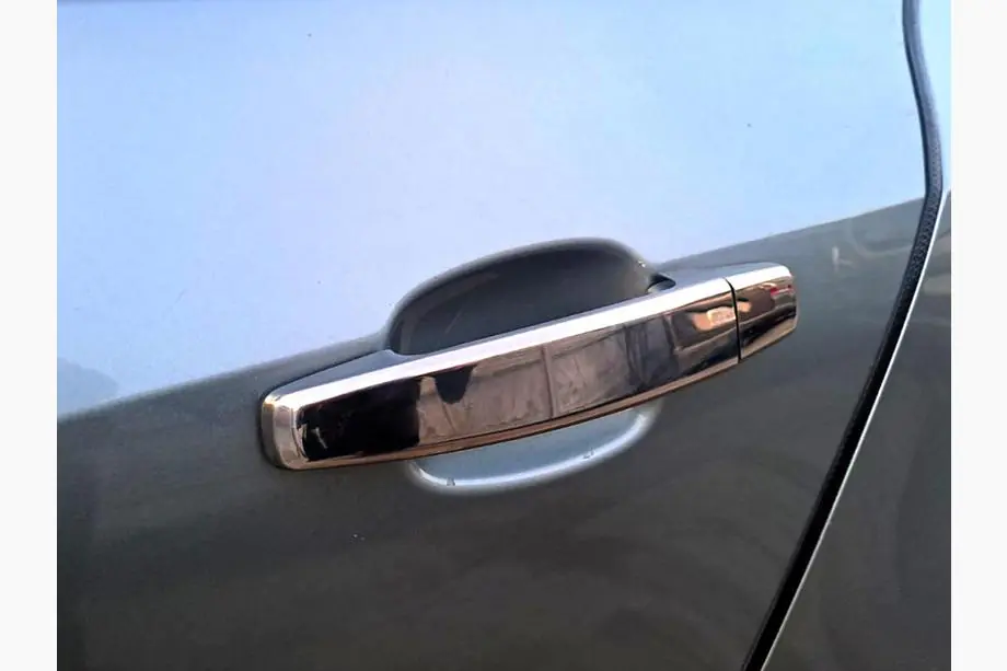 Chevrolet Orlando 2010–2018 Kromiset ovenkahvan suojakuoret (4 kpl) Image