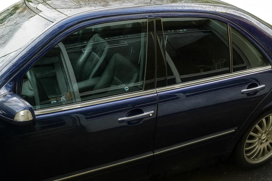 Mercedes E-sarja W210 1995–2002 Ikkunoiden alareunalistat (4 kpl, ruostumaton teräs) Image