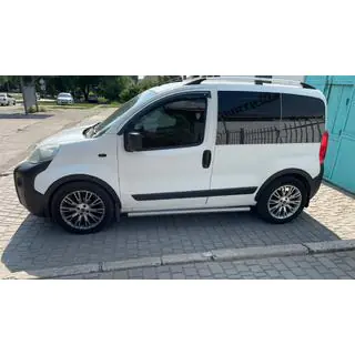 Lokasuojan kaarilevikkeet (4 kpl, mustat) Peugeot Bipper 2008–2017 kuva 4