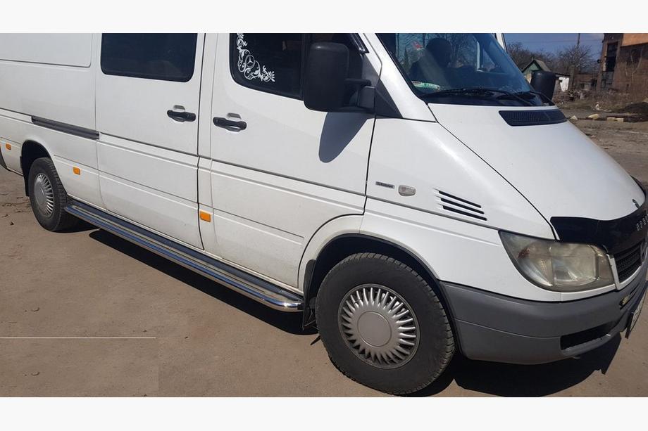 Mercedes Sprinter W901/902/903/904/905 1995–2006 Premium-sivuporrasputket (2 kpl, ruostumaton teräs) Kuva 3