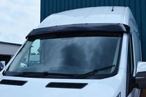 Ford Transit 2014– Tuulilasin visiiri (kiiltomusta, 5 mm) kuva 4