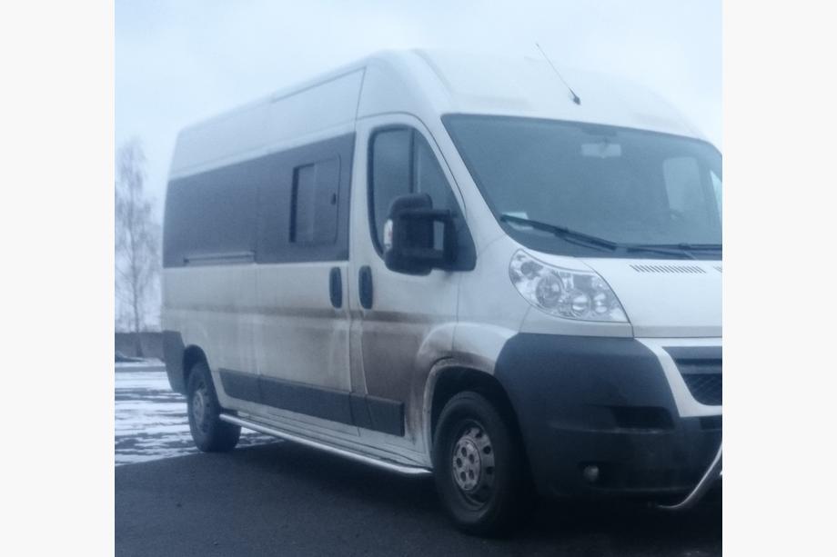 Citroen Jumper 2007–2025 Premium-sivuporrasputket (2 kpl, ruostumaton teräs) Pitkä akseliväli, Ø60 Kuva 2
