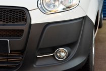 Fiat Doblo II 2010–2022 Sumuvalojen kromikehykset raitoilla (2010-2015, 4 kpl, ruostumaton teräs) Carmos - turkkilainen teräs kuva 7