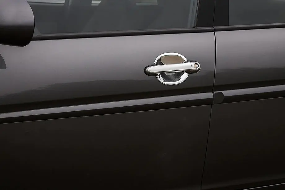 Hyundai Accent 2006–2010 Ovenkahvan kuppisuojat (4 kpl, ruostumaton teräs) Image