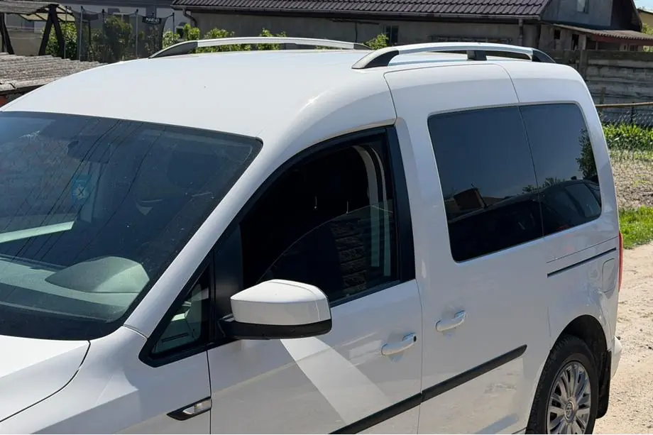Volkswagen Caddy 2010–2015 Kromatut kattokaiteet Kuva 4