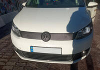 Volkswagen Caddy 2010–2015 Talvisuoja jäähdyttimensäleikköön (yläosa) Matta kuva 1