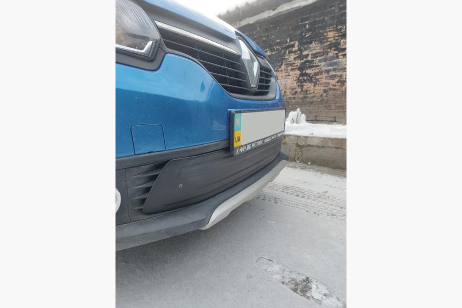 Renault Logan II 2013–2022 Alemman etusäleikön talvisuoja (2013-2015) Matta Kuva 5