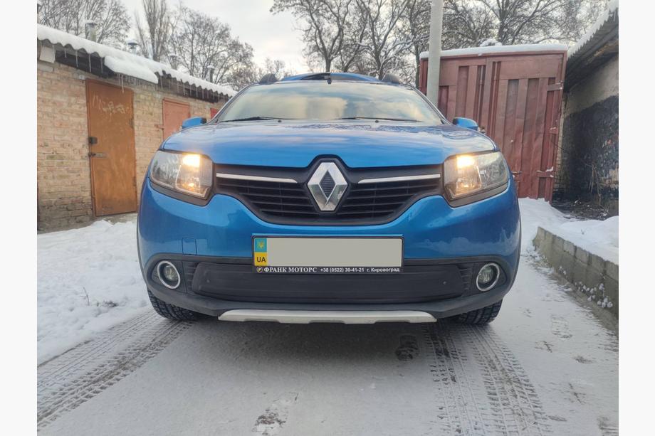 Renault Logan II 2013–2022 Alemman etusäleikön talvisuoja (2013-2015) Matta Kuva 6