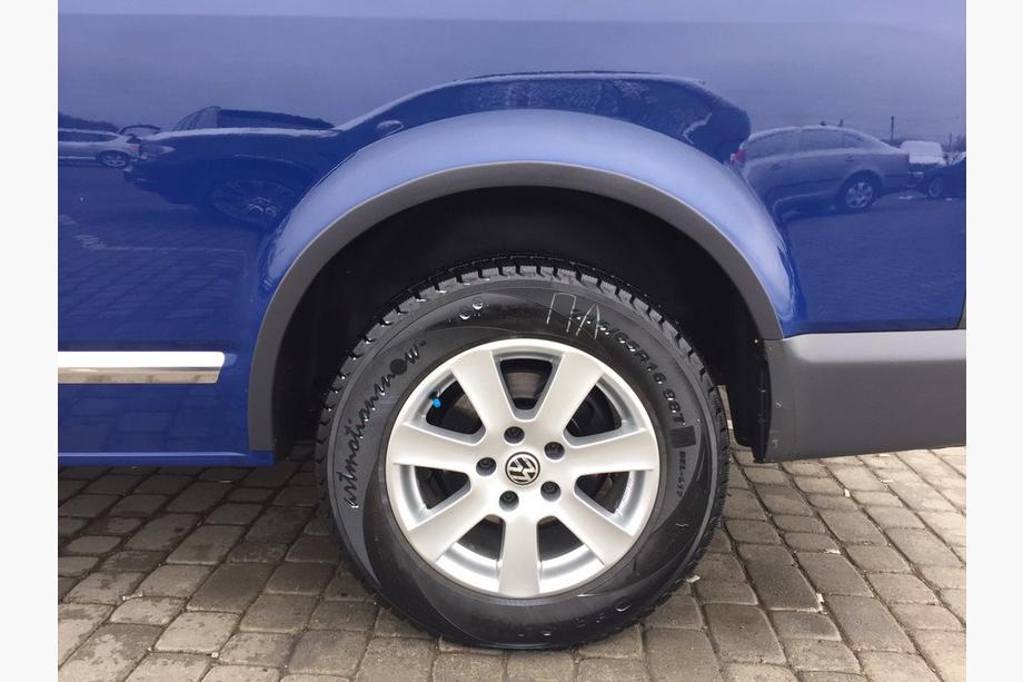 Volkswagen T5 Transporter 2003–2010 Oven kromilistat (ruostumaton teräs) 1 ovi, pitkä akseliväli, Carmos – turkkilainen teräs Kuva 4